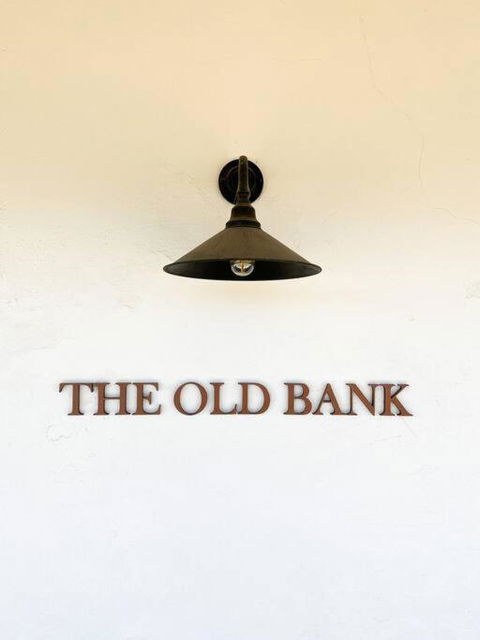 The Old Bank - Accommodation Gladstone 0