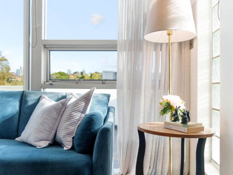 XQ Collection La Casa De Frida - Modern Studio With Balcony - Accommodation Gladstone 0