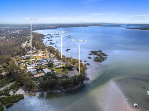 Welcome To The Crab Shack - Accommodation Gladstone 1