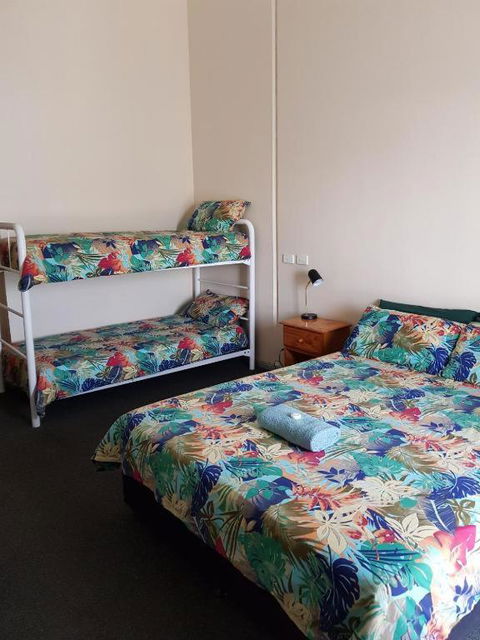 Wentworth Central Motor Inn - Accommodation Gladstone 2