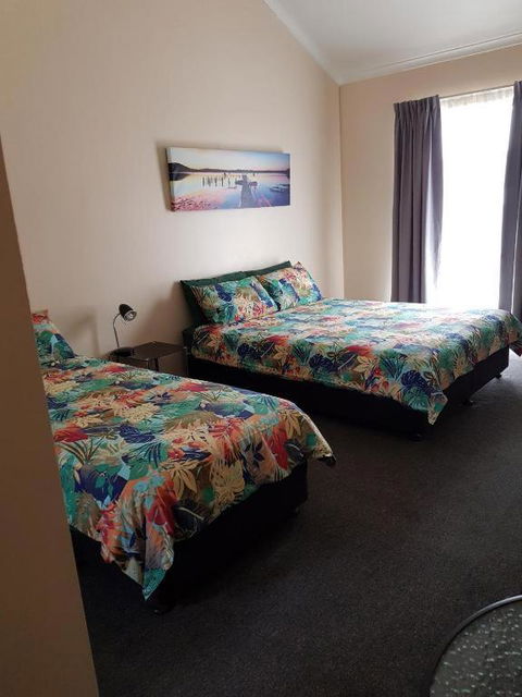 Wentworth Central Motor Inn - Accommodation Gladstone 1