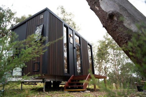 Whispering Wallaby By Tiny Away - Accommodation Gladstone 0