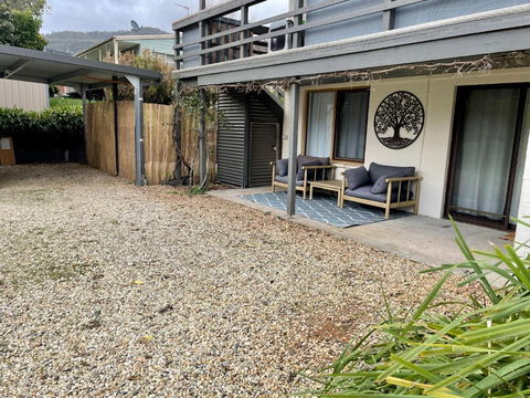 White Rabbit Mountain Guest House - Accommodation Gladstone 2