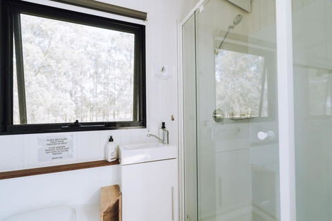 Willow Dale Farm By Tiny Away - Accommodation Gladstone 0