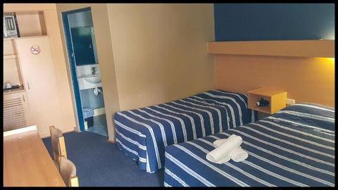 Windsor Motel - Accommodation Gladstone 1