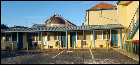 Windsor Motel - Accommodation Gladstone 0