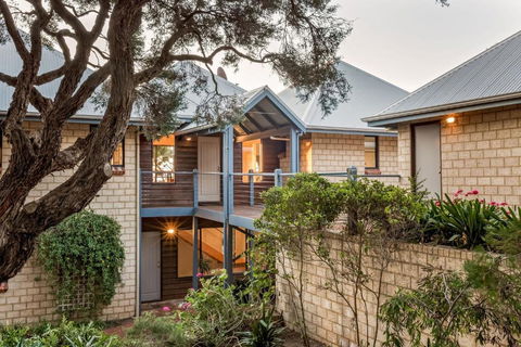Yallingup Bliss - Accommodation Gladstone 3