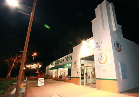 YHA Alice Springs - Accommodation Gladstone 0