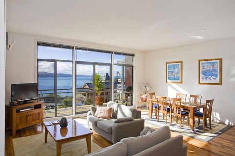 Apartment 35 Pacific Apartments - Accommodation Gladstone 2