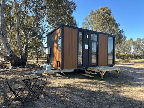 Hollow Mountain Getaway 2 By Tiny Away - Accommodation Gladstone 0