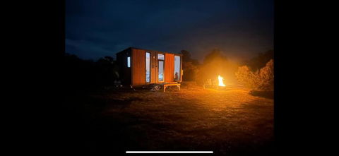 Hollow Mountain Getaway 2 By Tiny Away - Accommodation Gladstone 2