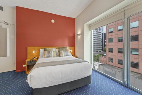 YEHS Hotel Melbourne CBD - Accommodation Gladstone 1