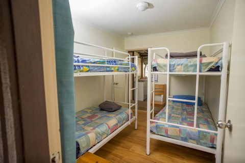 YHA Pittwater Eco, Sydney - Accommodation Gladstone 1