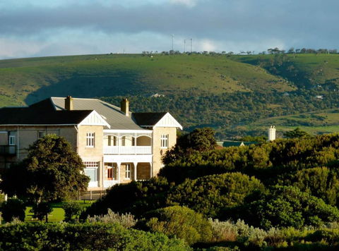 YHA Port Elliot Beach House - Accommodation Gladstone 0