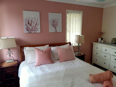 Tingalpa Townhouse Treat - Accommodation Gladstone 0