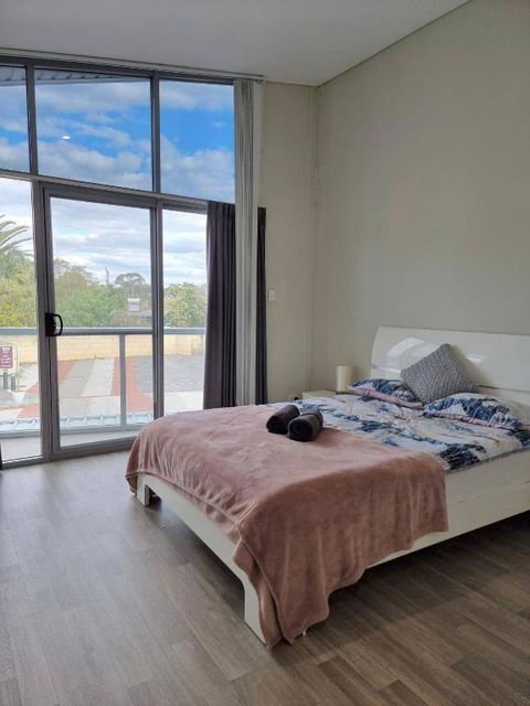 Waverley Apartment D-one Bedroom Wifi Available - Accommodation Gladstone 3