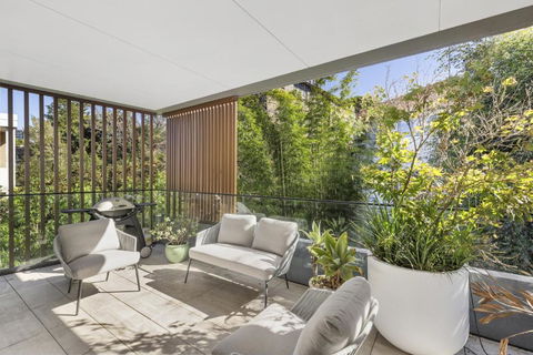YAWA1B - Bellevue Hill Penthouse - Accommodation Gladstone 2