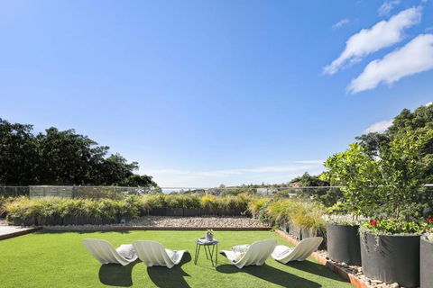 YAWA1B - Bellevue Hill Penthouse - Accommodation Gladstone 3