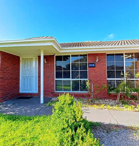 YF Home Sweet Home - Accommodation Gladstone 0