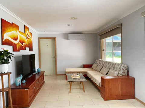 YF Home Sweet Home - Accommodation Gladstone 1
