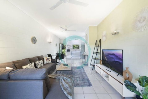 ZEN Westralia: 2-BR Cozy Inner-City Apt Near Shops - Accommodation Gladstone 0