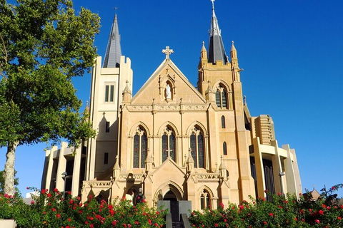 Perth Scavenger Hunt: Perched On A Swan - Accommodation Gladstone 1