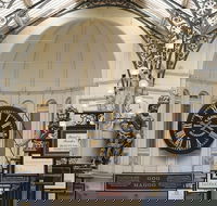 Melbourne Cathedrals and Parklands tour - Accommodation Gladstone