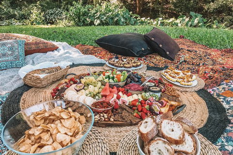 A Picnic In Byron Bay - Accommodation Gladstone 1