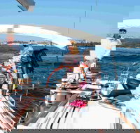 Sydney Harbour Luxury Sailing Trip including Lunch - Accommodation Gladstone