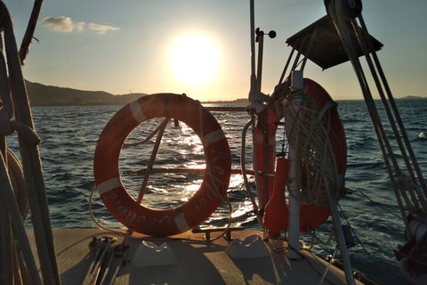 Townsville Small Group Early Morning Sailing Cruise Boat Tour Charter Hire - Accommodation Gladstone 0