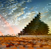 Highlights of Uluru Including Sunrise and Breakfast - Accommodation Gladstone