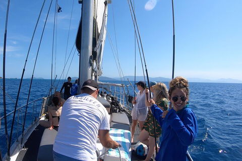 Ocean Free Green Island & Great Barrier Reef Snorkel Cruise, Cairns 25 Guests - Accommodation Gladstone 3