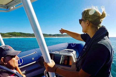 Julian Rocks Byron Bay Cruise - Accommodation Gladstone 3