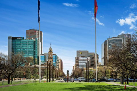 Adelaide Highlights, Hahndorf & McLaren Vale Wine Tasting And Sightseeing Tour - Accommodation Gladstone 1