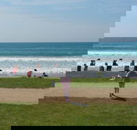 Surf tour and lesson - Accommodation Gladstone