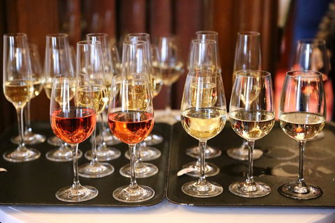 Yarra Valley Private Car Winery Tour And Chocolate.1-7 Passengers One Car Price - Accommodation Gladstone 3
