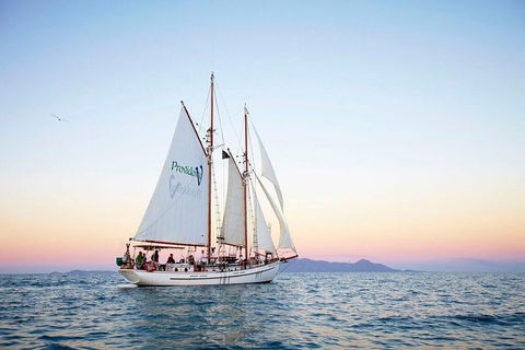 Fly & Sail Package (With Providence) - Accommodation Gladstone 1