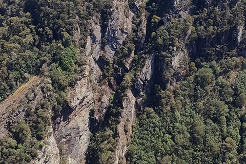 Leven Canyon Day Trip Including Wings Wildlife Park Or Gunns Plains Caves - Accommodation Gladstone 0